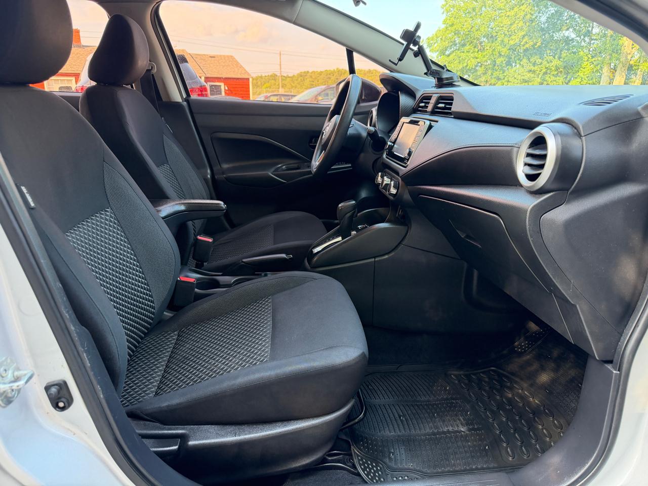 Nissan Versa S CVT 2020