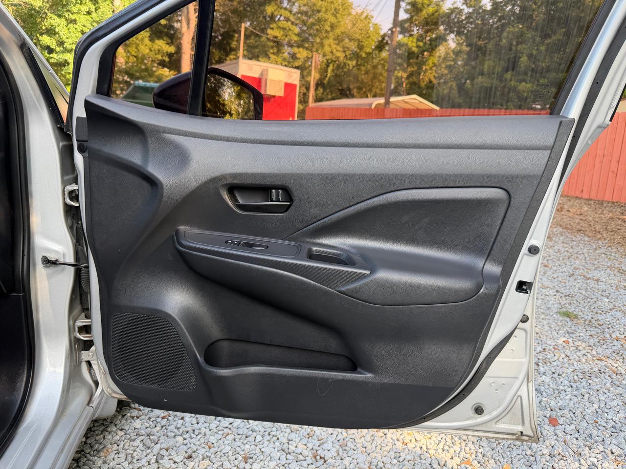 Nissan Versa S CVT 2020