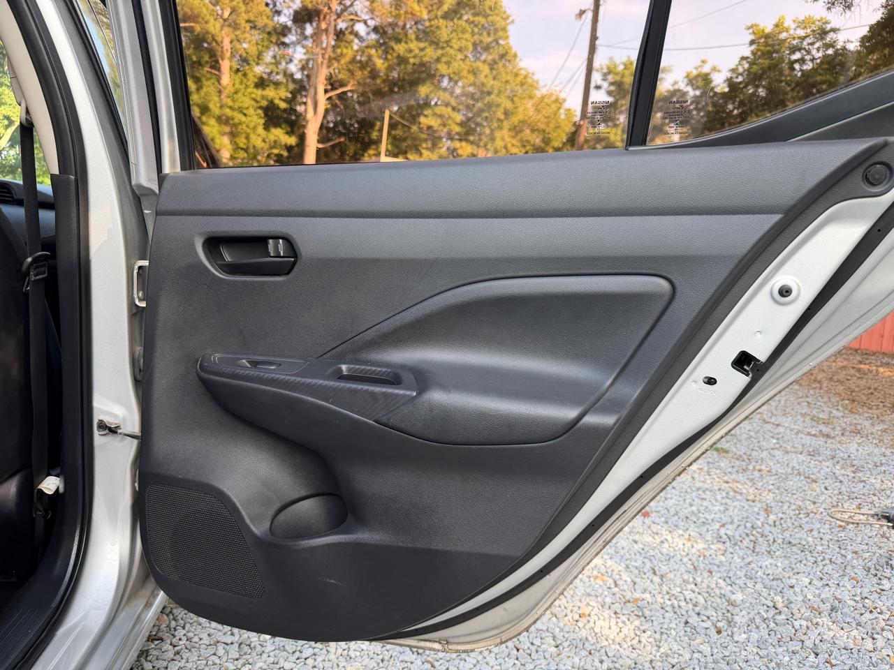 Nissan Versa S CVT 2020