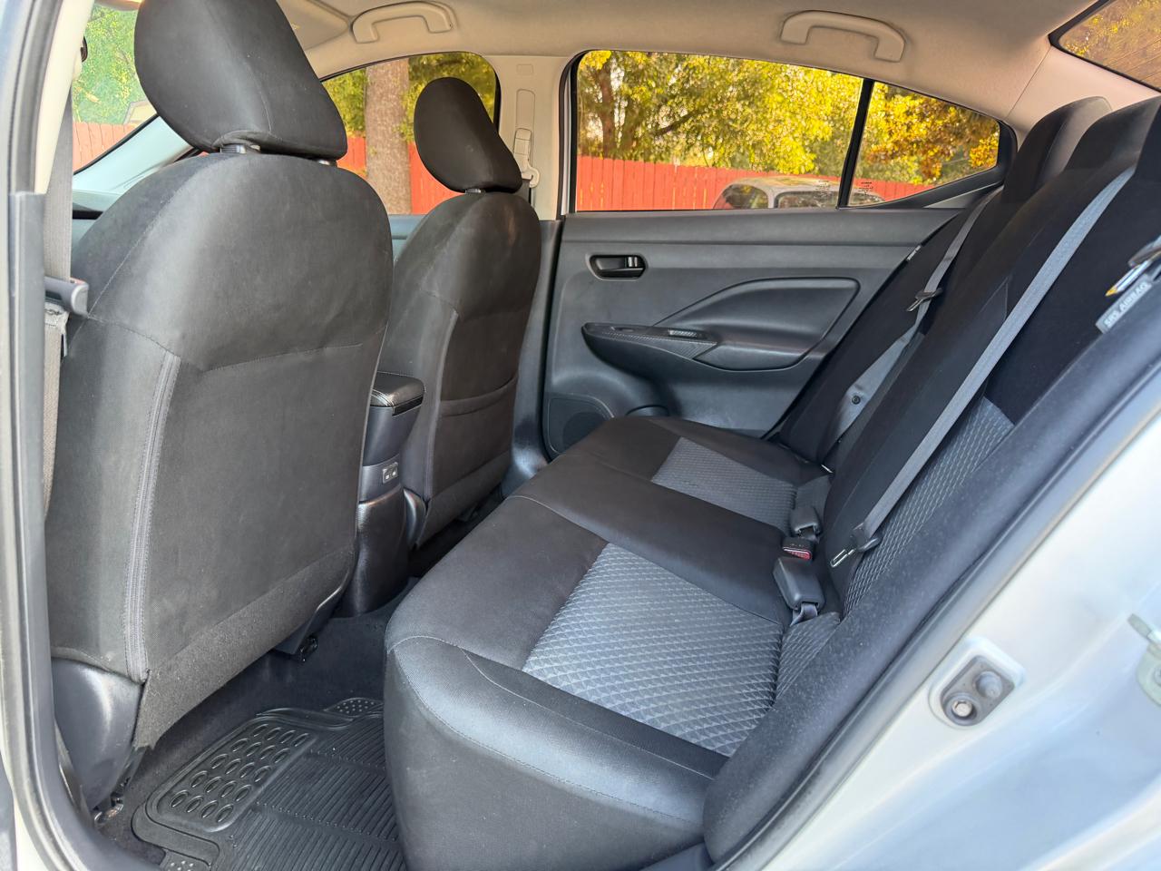 Nissan Versa S CVT 2020
