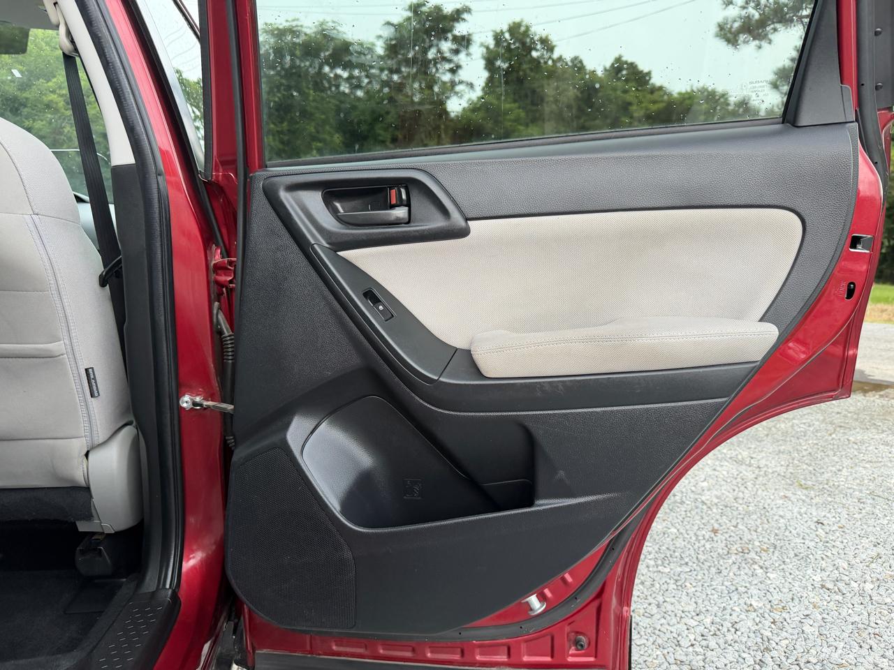 Subaru Forester 2.5i Premium 2015