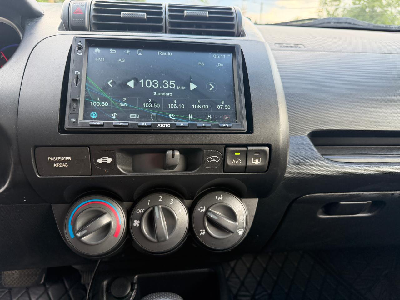 Honda Fit Sport 5-Speed AT 2007
