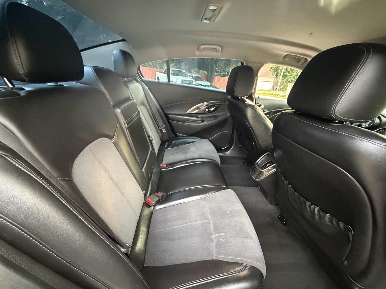 Buick LaCrosse Base FWD 2015