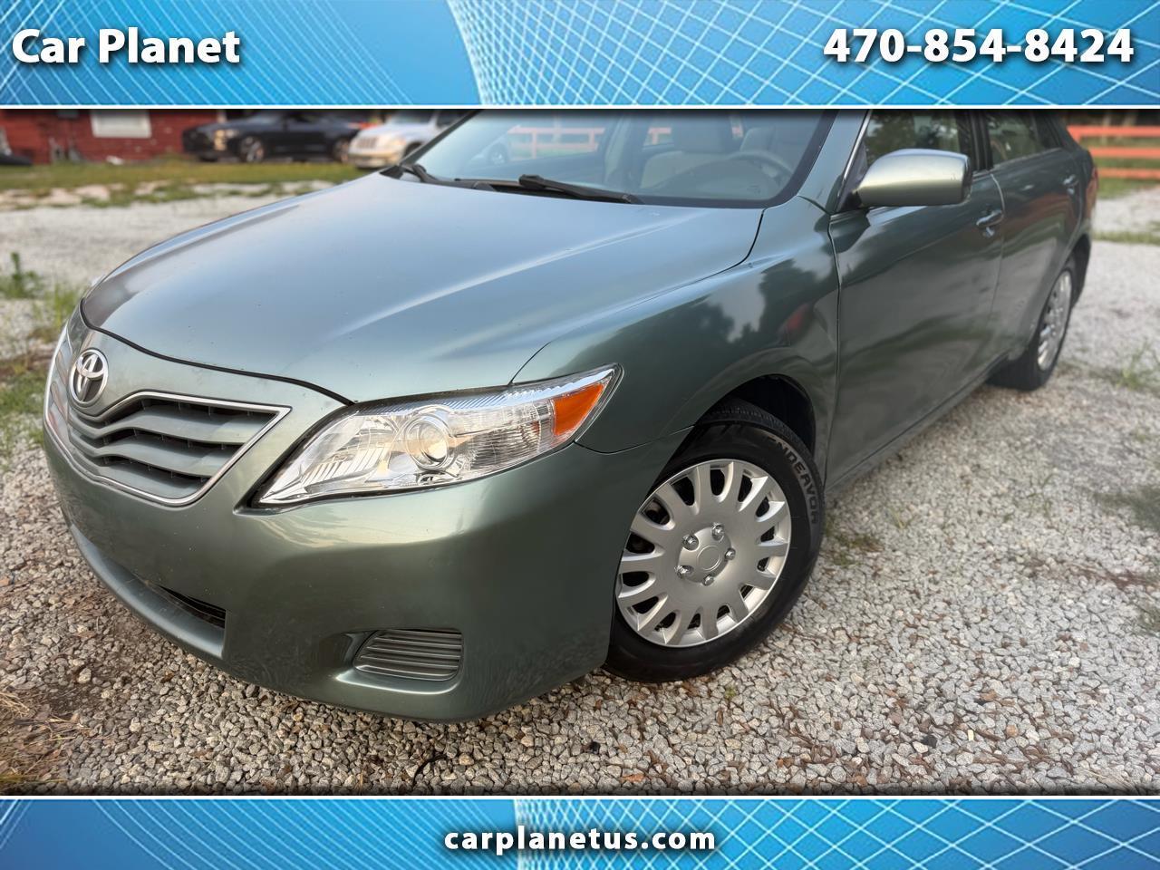 Toyota Camry Base 6-Spd AT 2011