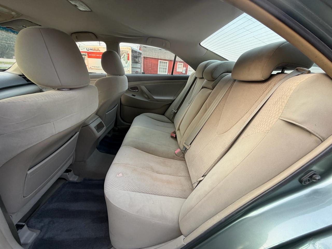 Toyota Camry Base 6-Spd AT 2011