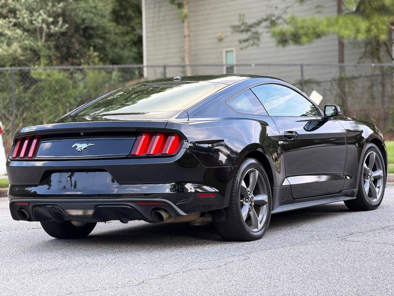 Ford Mustang EcoBoost Coupe 2016