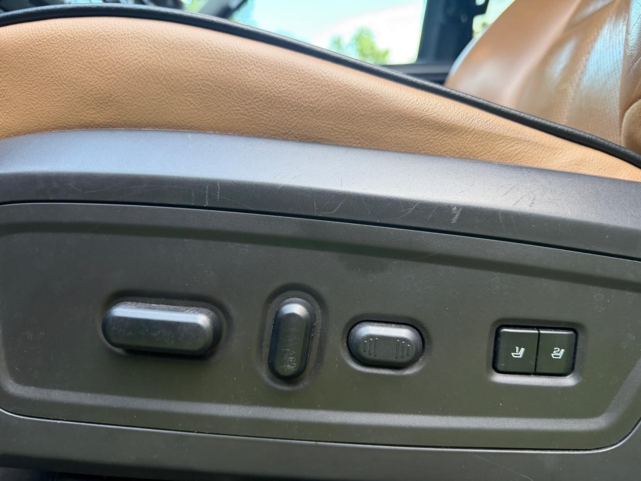 Lincoln Navigator L 4WD 2011