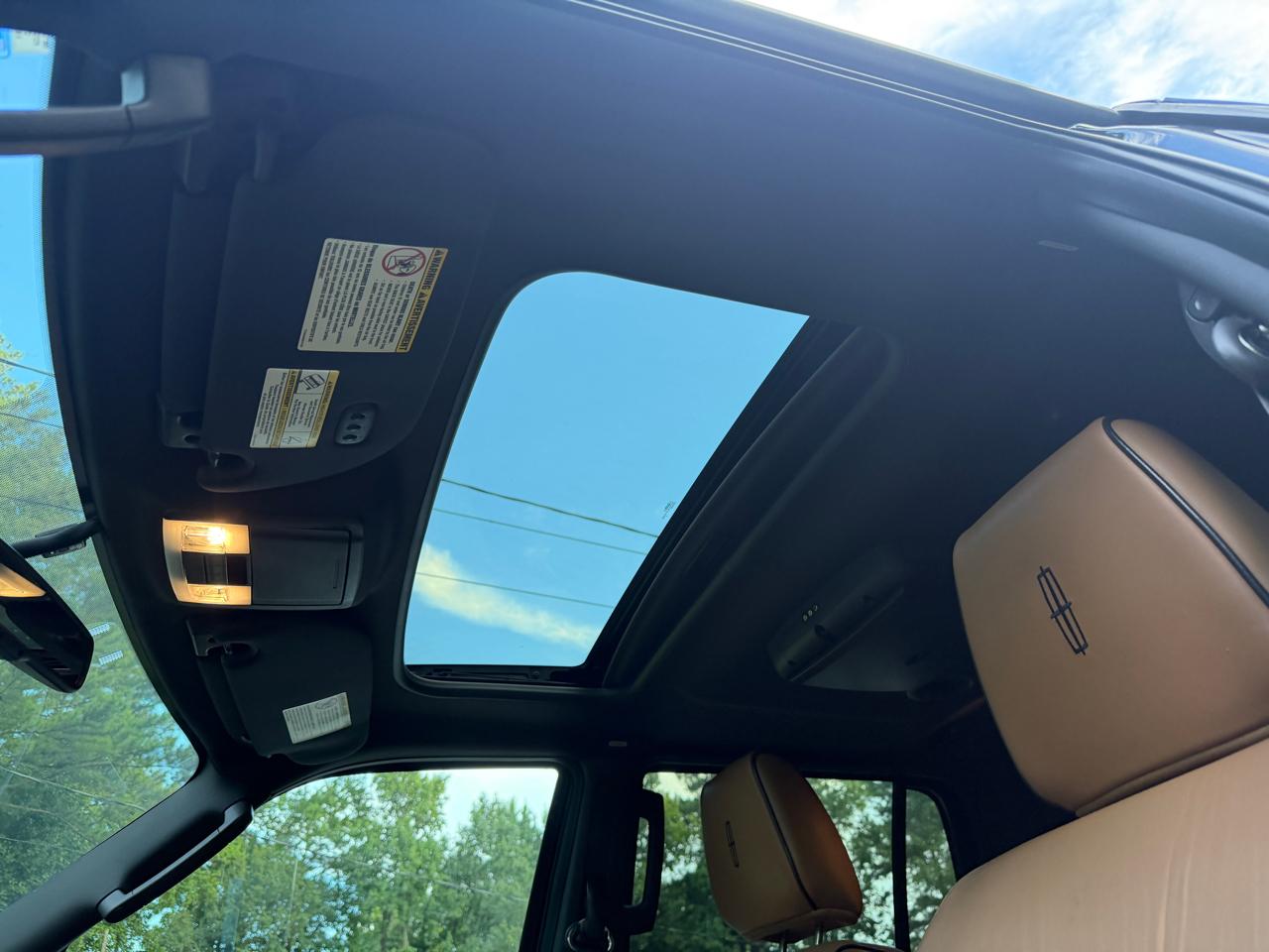 Lincoln Navigator L 4WD 2011