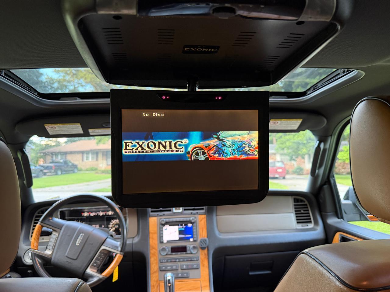 Lincoln Navigator L 4WD 2011