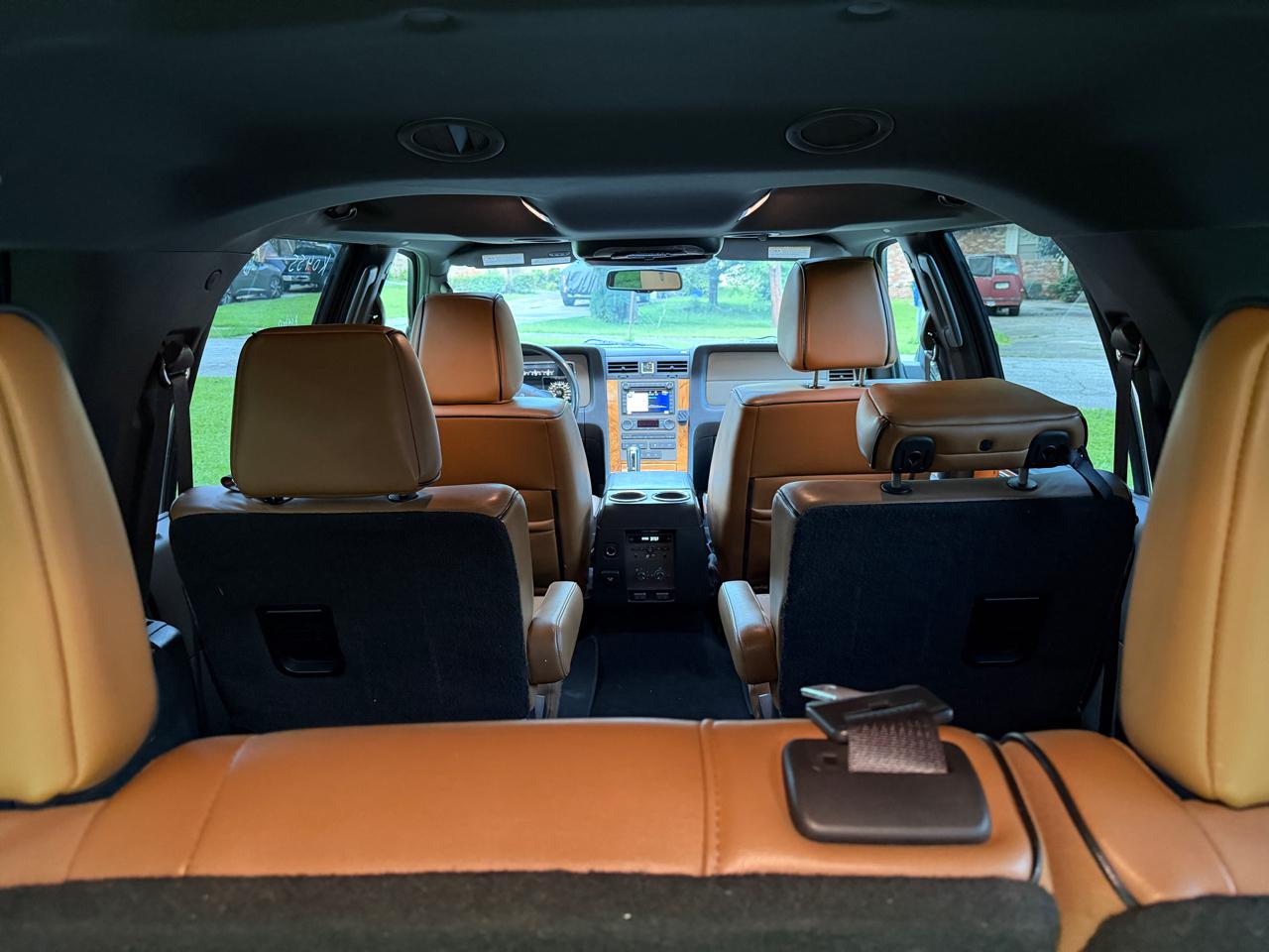 Lincoln Navigator L 4WD 2011