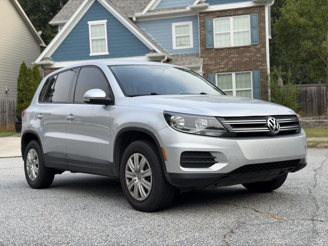 Volkswagen Tiguan S 2014