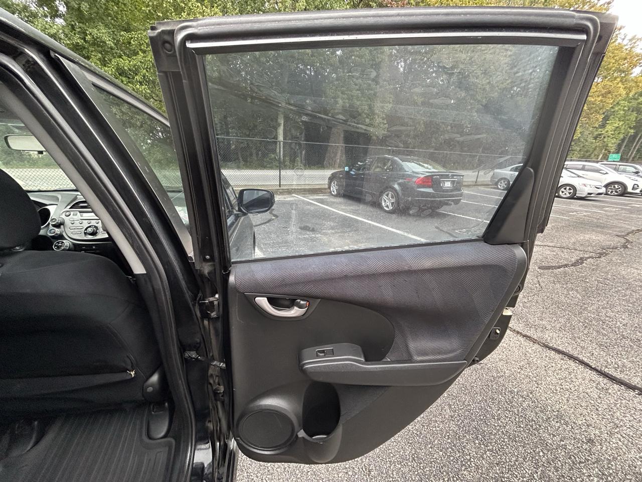 Honda Fit photo 17