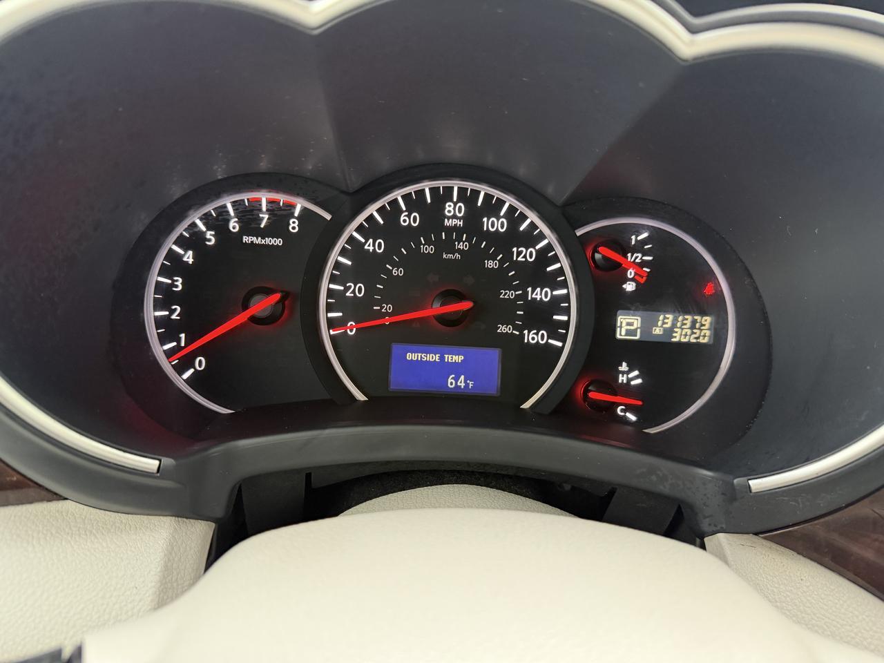 Nissan Quest S 2015