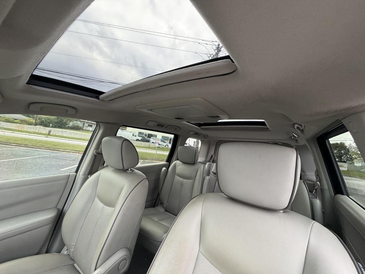 Nissan Quest S 2015