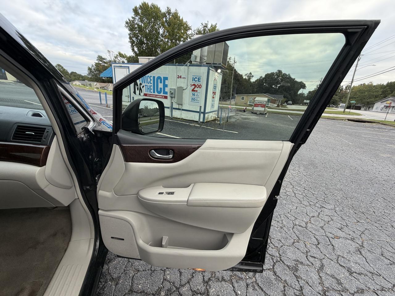 Nissan Quest S 2015