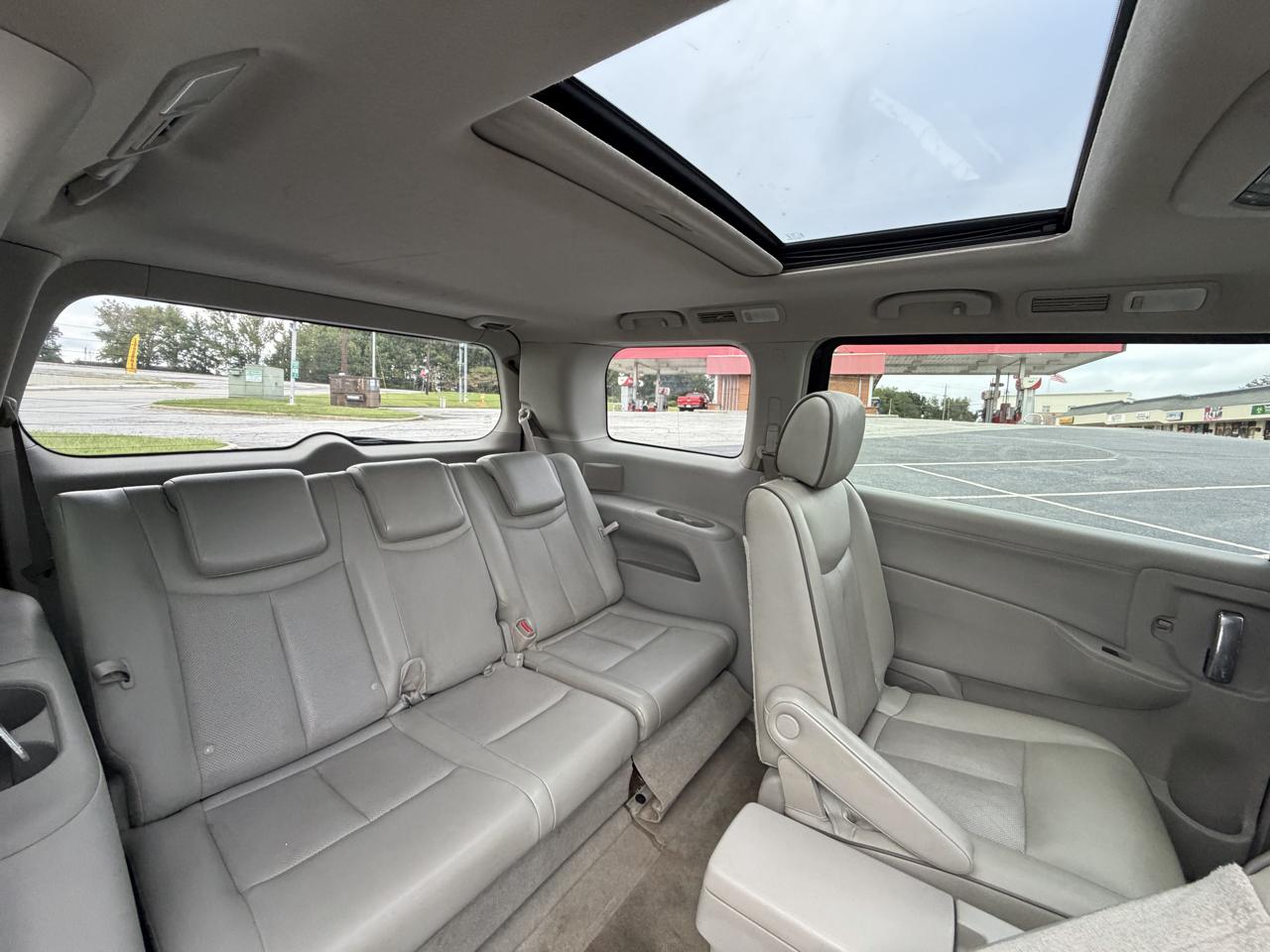 Nissan Quest S 2015