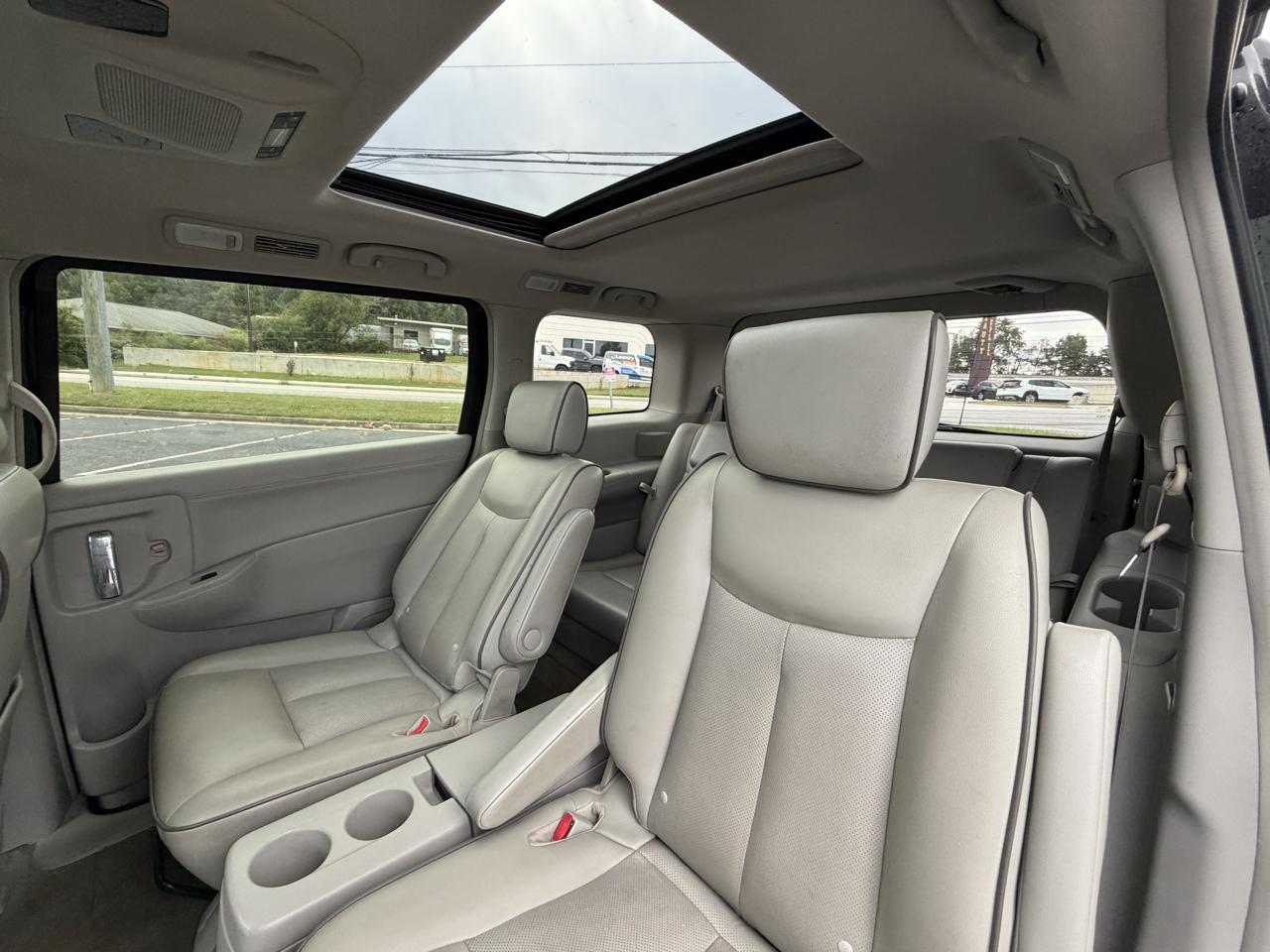 Nissan Quest S 2015
