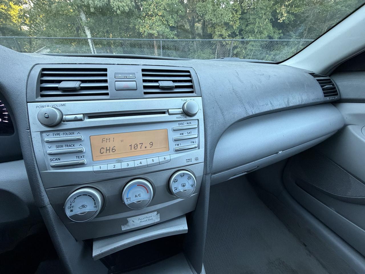 Toyota Camry SE 6-Spd MT 2010