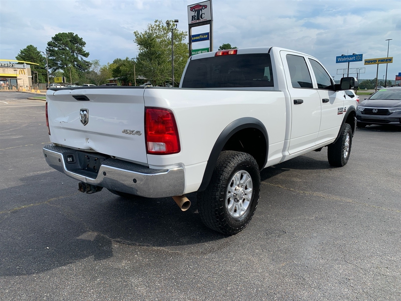 2017 Ram 2500 Tradesman photo 4