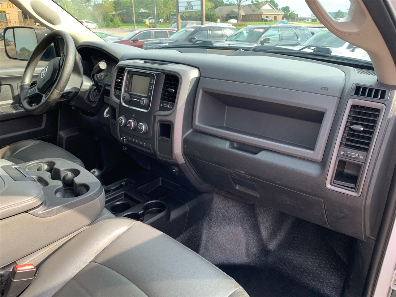 2017 Ram 2500 Tradesman photo 19