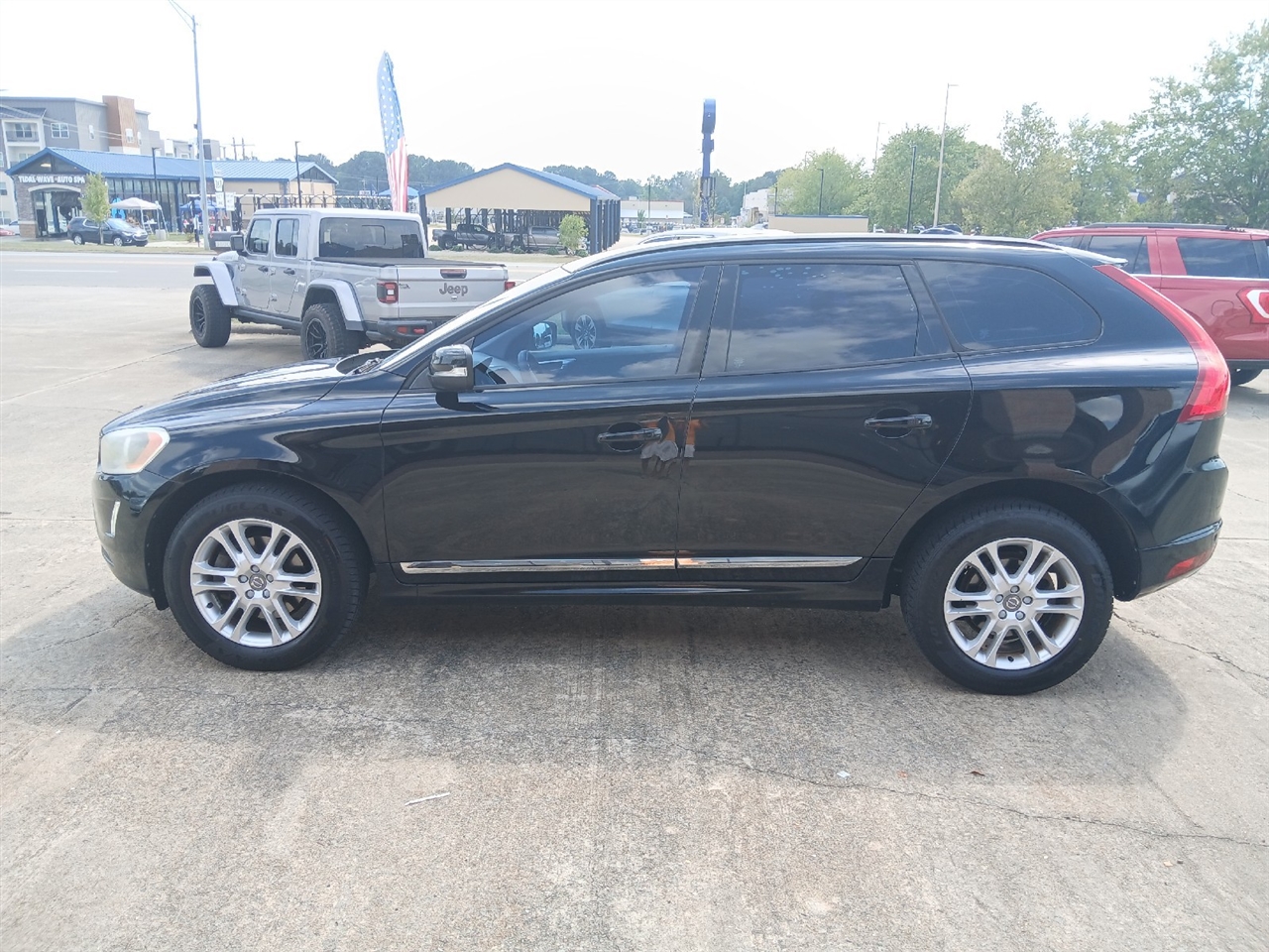 2016 Volvo XC60 T5 Drive-E photo 3