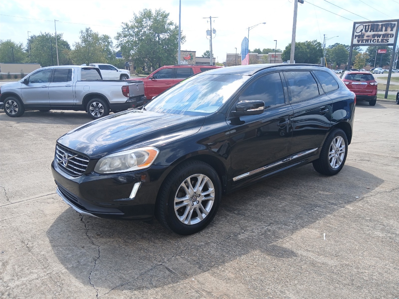 2016 Volvo XC60 T5 Drive-E photo 4