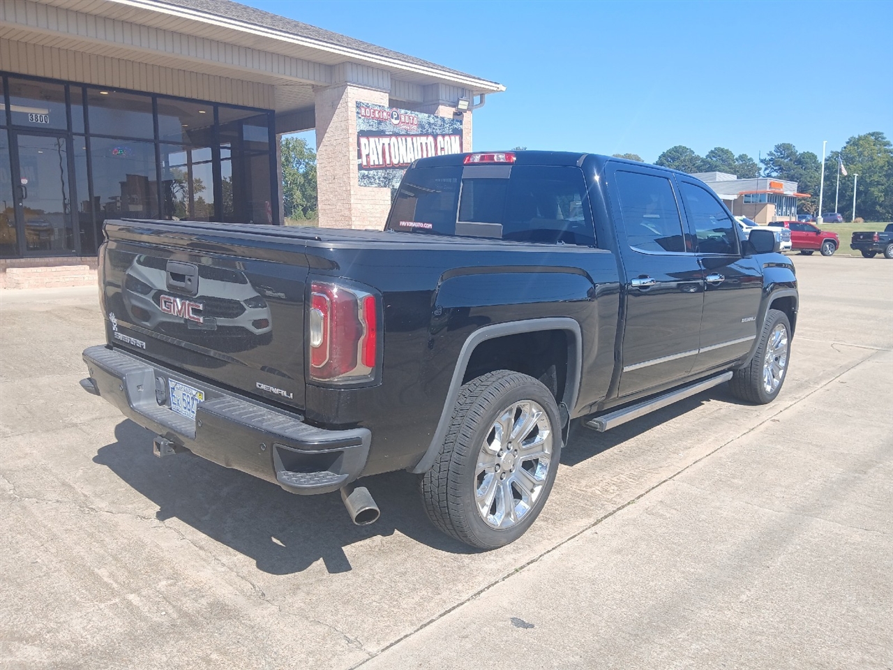 2018 Gmc Sierra 1500 Denali photo 2