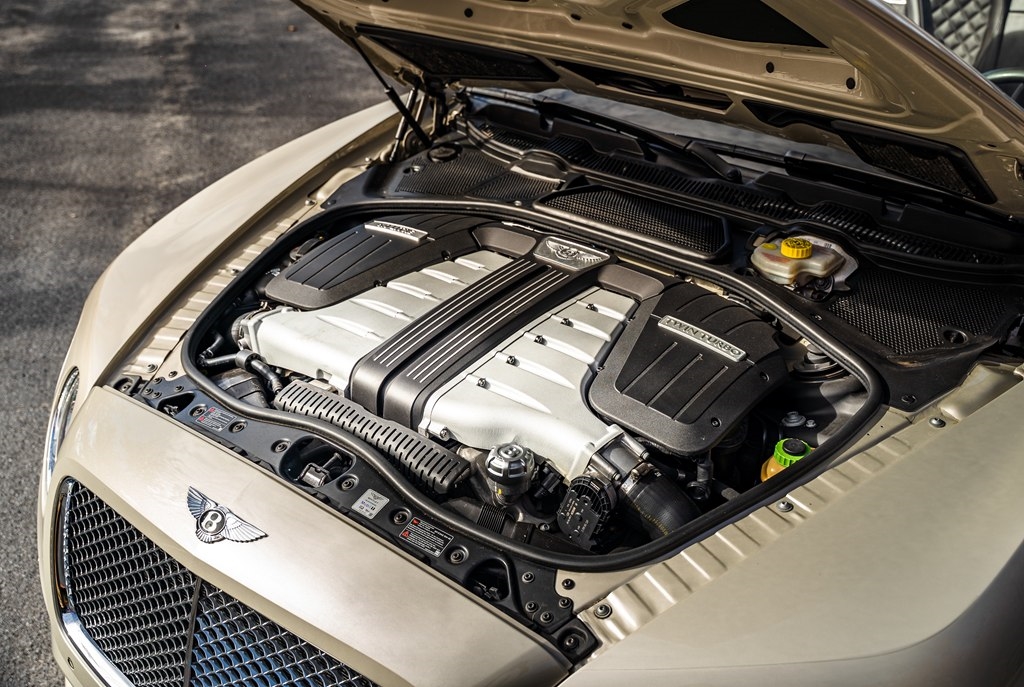 Bentley Continental GTC W12 2018