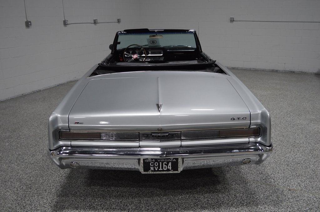 Pontiac GTO  1964