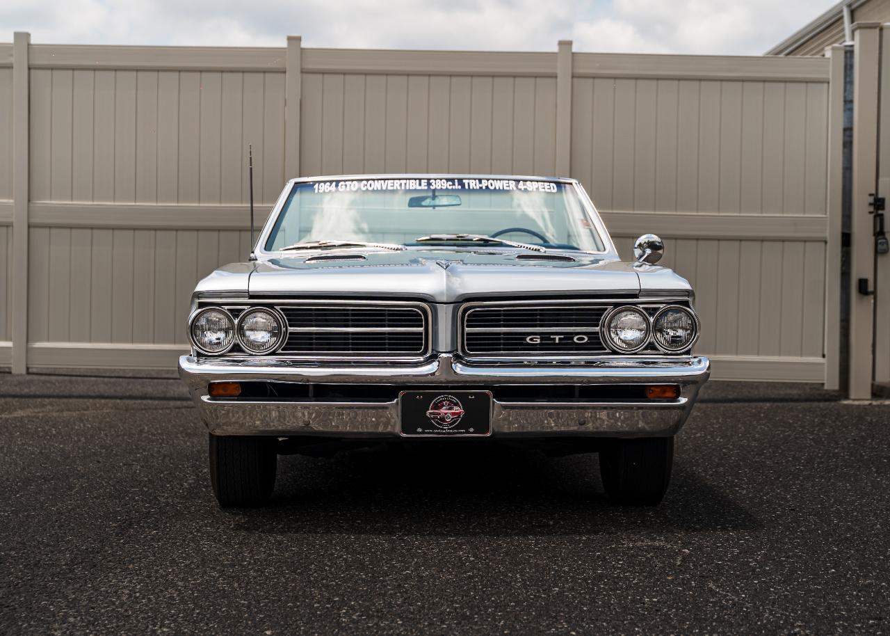 Pontiac GTO  1964