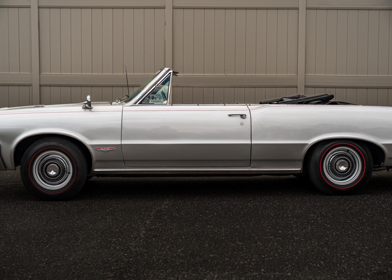 Pontiac GTO  1964