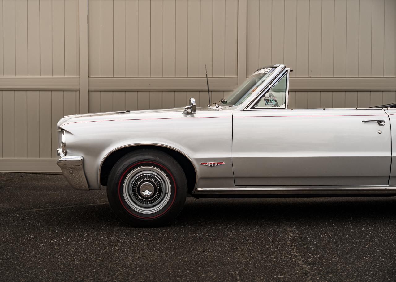 Pontiac GTO  1964