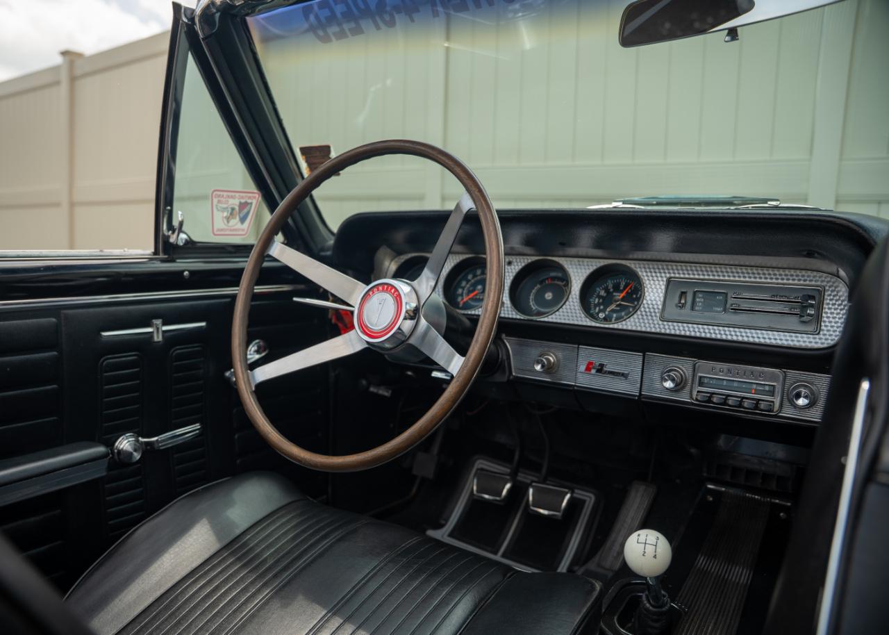 Pontiac GTO  1964