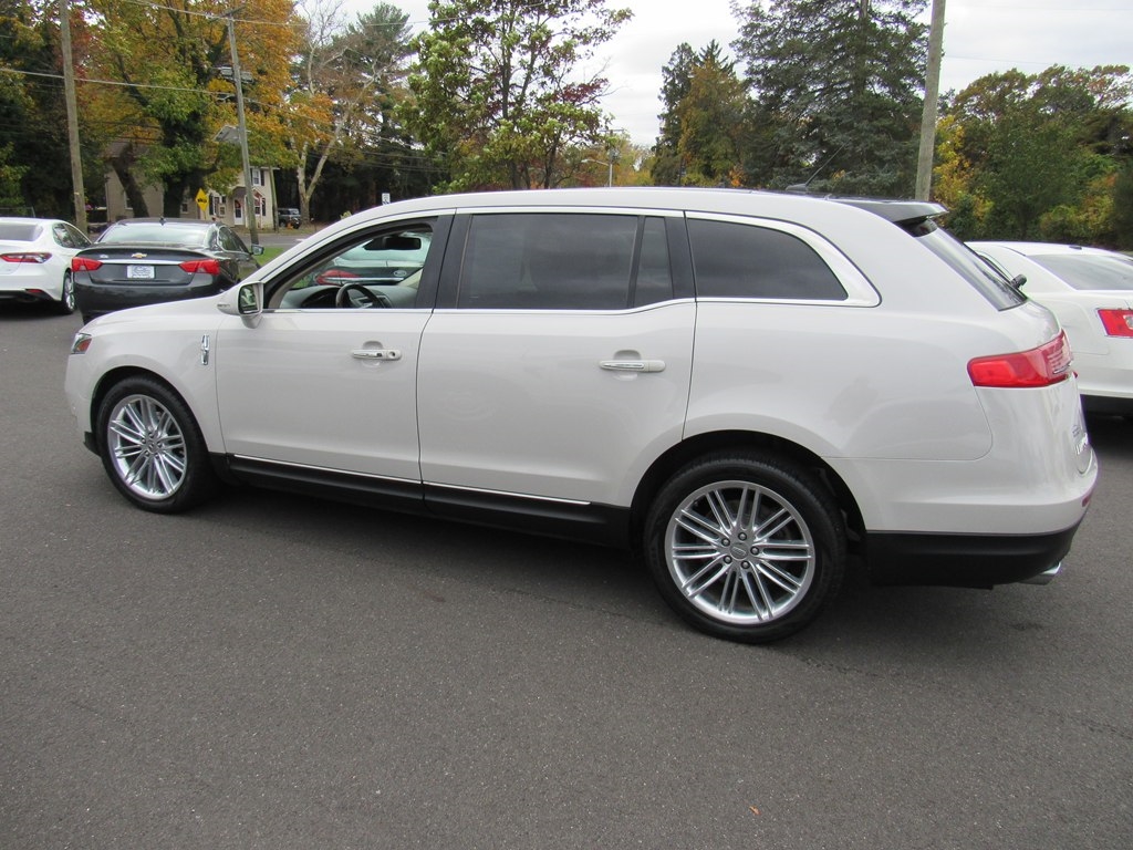 Lincoln MKT  2019 Lincoln MKT  2019