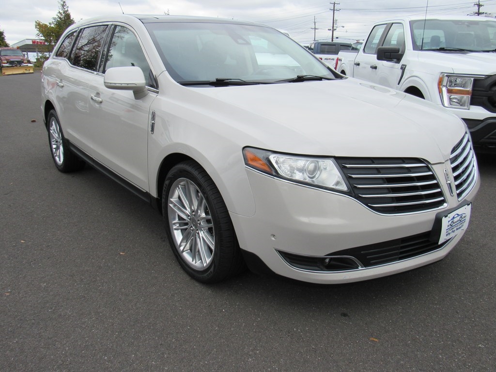 Lincoln MKT  2019 Lincoln MKT  2019