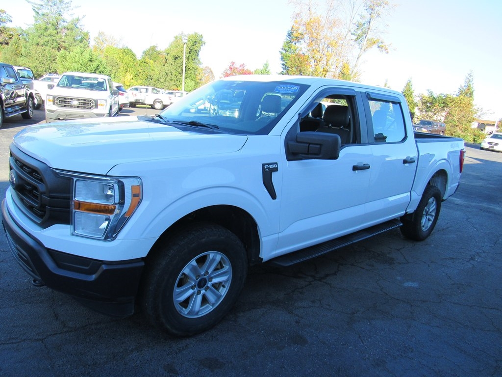 Ford F-150 XL SuperCrew 5.5-ft. Bed 4WD 2021 Ford F-150 XL SuperCrew 5.5-ft. Bed 4WD 2021