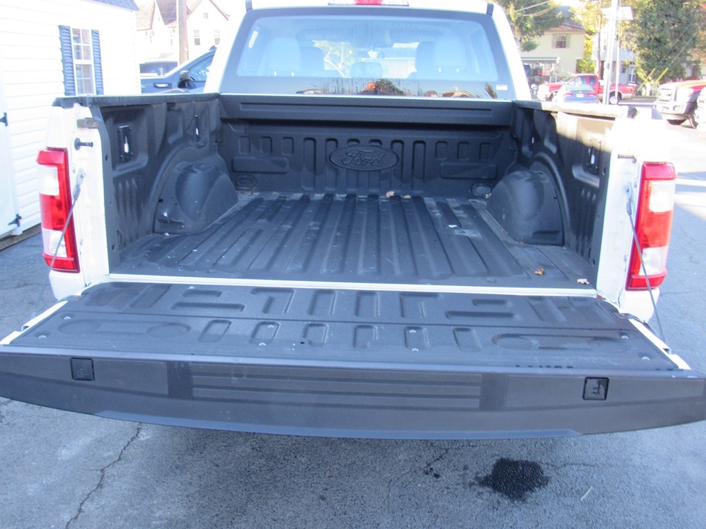 Ford F-150 XL SuperCrew 5.5-ft. Bed 4WD 2021 Ford F-150 XL SuperCrew 5.5-ft. Bed 4WD 2021