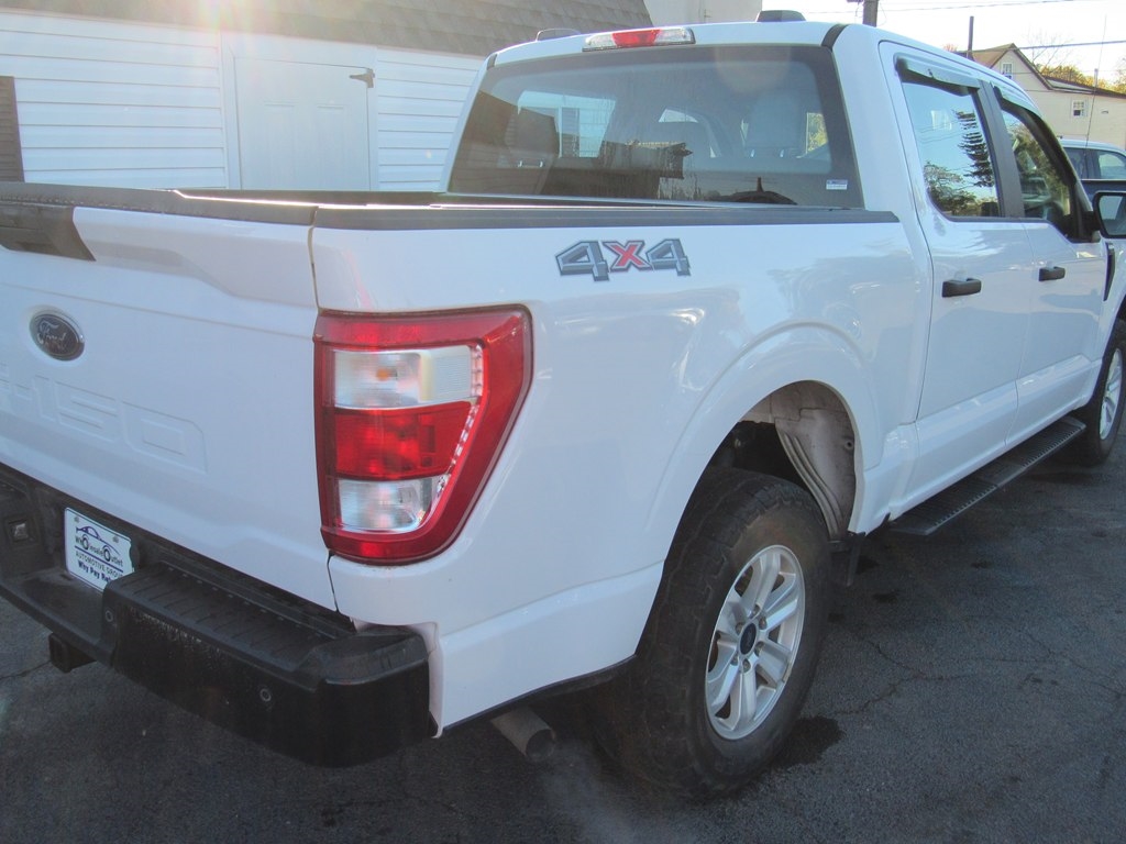 Ford F-150 XL SuperCrew 5.5-ft. Bed 4WD 2021 Ford F-150 XL SuperCrew 5.5-ft. Bed 4WD 2021