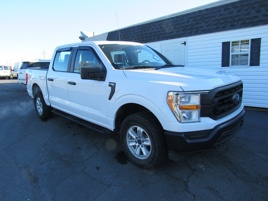 Ford F-150 XL SuperCrew 5.5-ft. Bed 4WD 2021 Ford F-150 XL SuperCrew 5.5-ft. Bed 4WD 2021