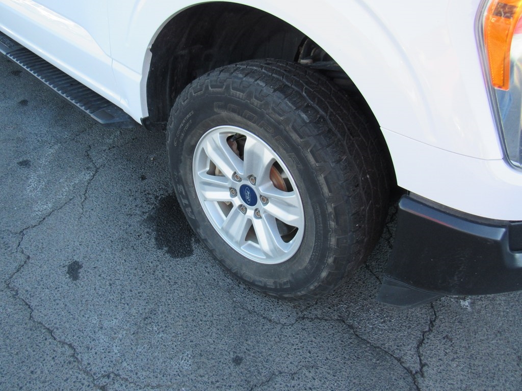 Ford F-150 XL SuperCrew 5.5-ft. Bed 4WD 2021 Ford F-150 XL SuperCrew 5.5-ft. Bed 4WD 2021