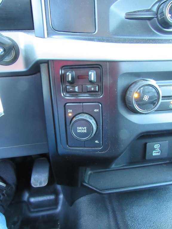 Ford F-150 XL SuperCrew 5.5-ft. Bed 4WD 2021 Ford F-150 XL SuperCrew 5.5-ft. Bed 4WD 2021