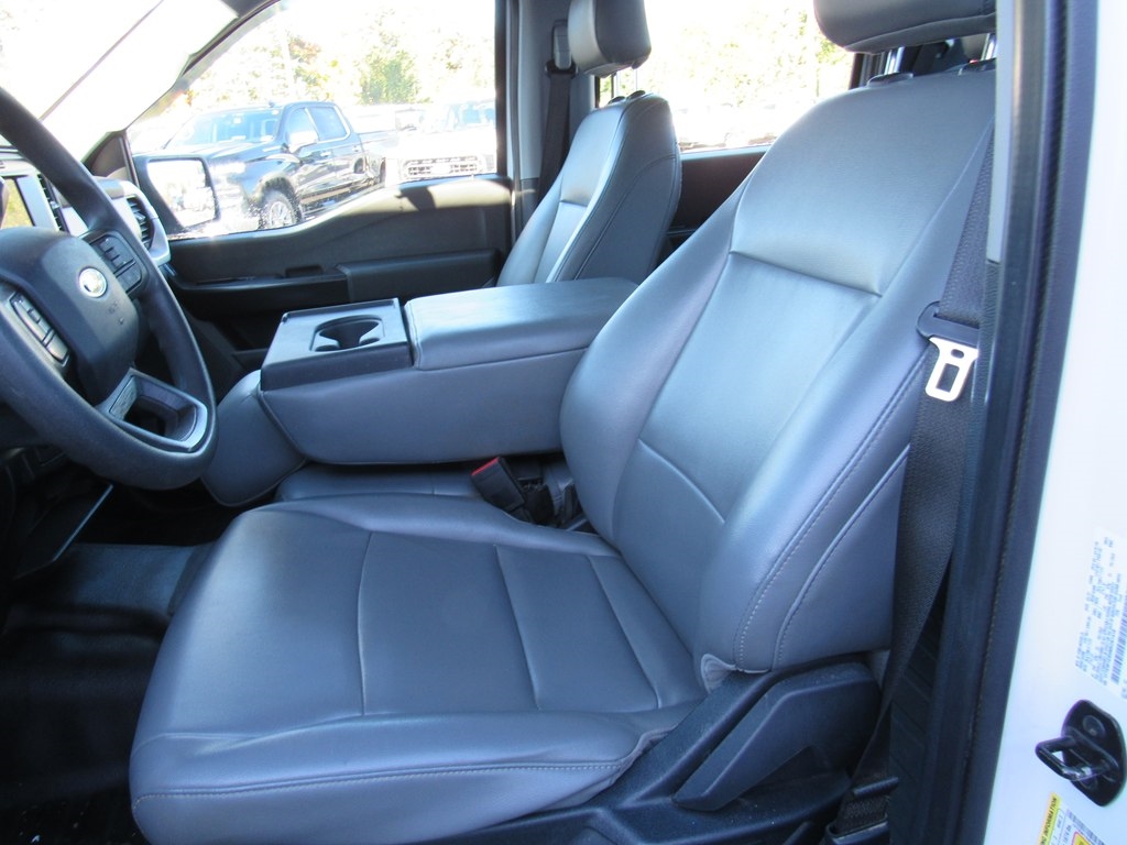 Ford F-150 XL SuperCrew 5.5-ft. Bed 4WD 2021 Ford F-150 XL SuperCrew 5.5-ft. Bed 4WD 2021