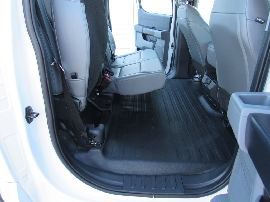 Ford F-150 XL SuperCrew 5.5-ft. Bed 4WD 2021 Ford F-150 XL SuperCrew 5.5-ft. Bed 4WD 2021