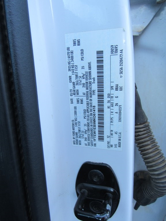 Ford F-150 XL SuperCrew 5.5-ft. Bed 4WD 2021 Ford F-150 XL SuperCrew 5.5-ft. Bed 4WD 2021