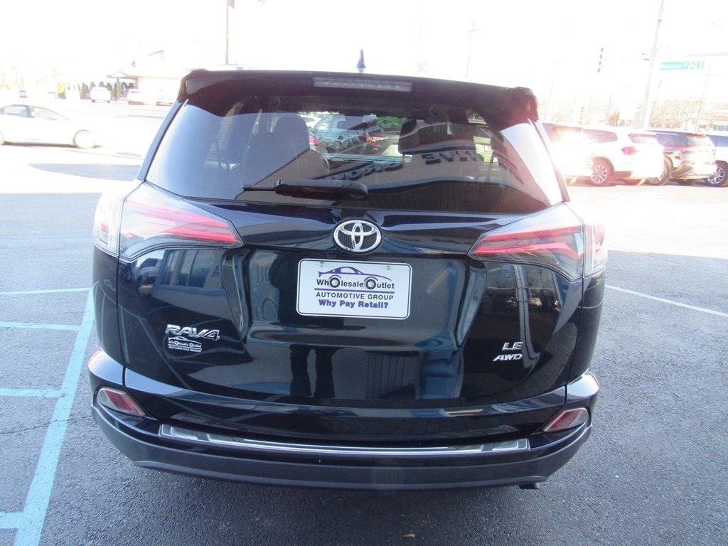 Toyota RAV4  2018