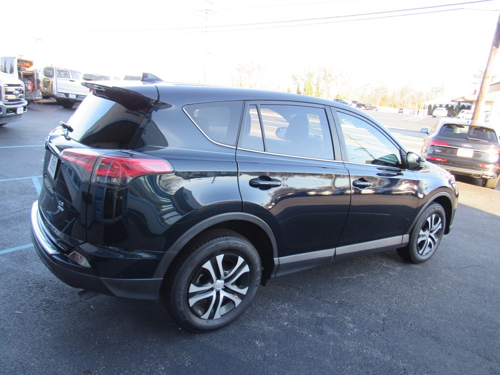Toyota RAV4  2018