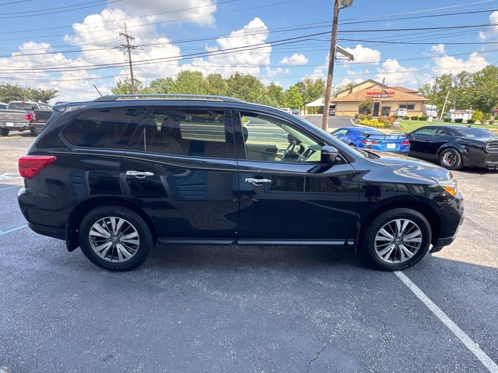 Nissan Pathfinder FWD SV 2017