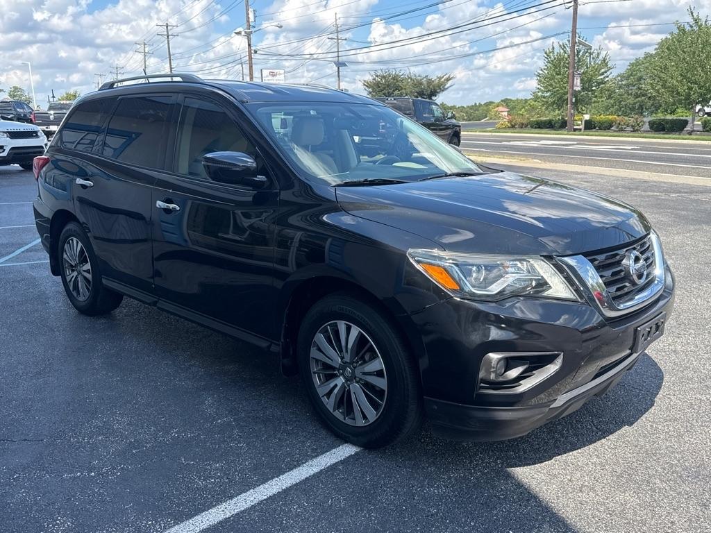 Nissan Pathfinder FWD SV 2017