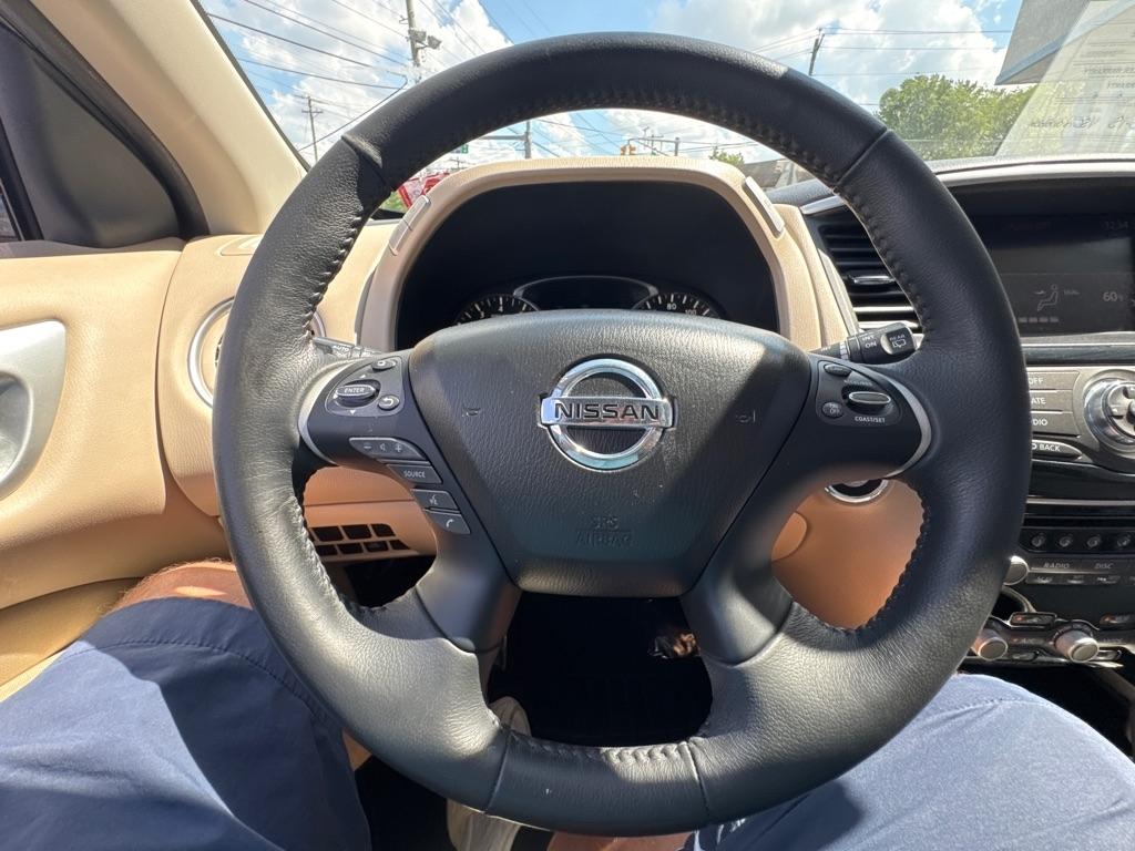 Nissan Pathfinder FWD SV 2017