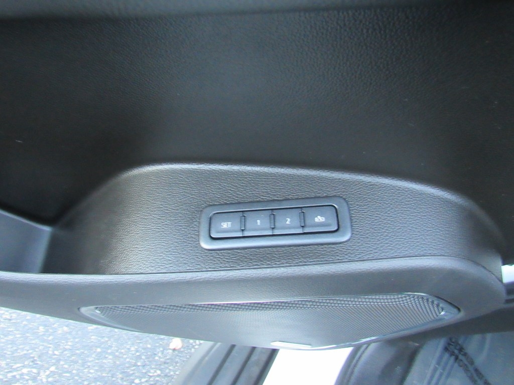 Chevrolet Suburban  2020 Chevrolet Suburban  2020